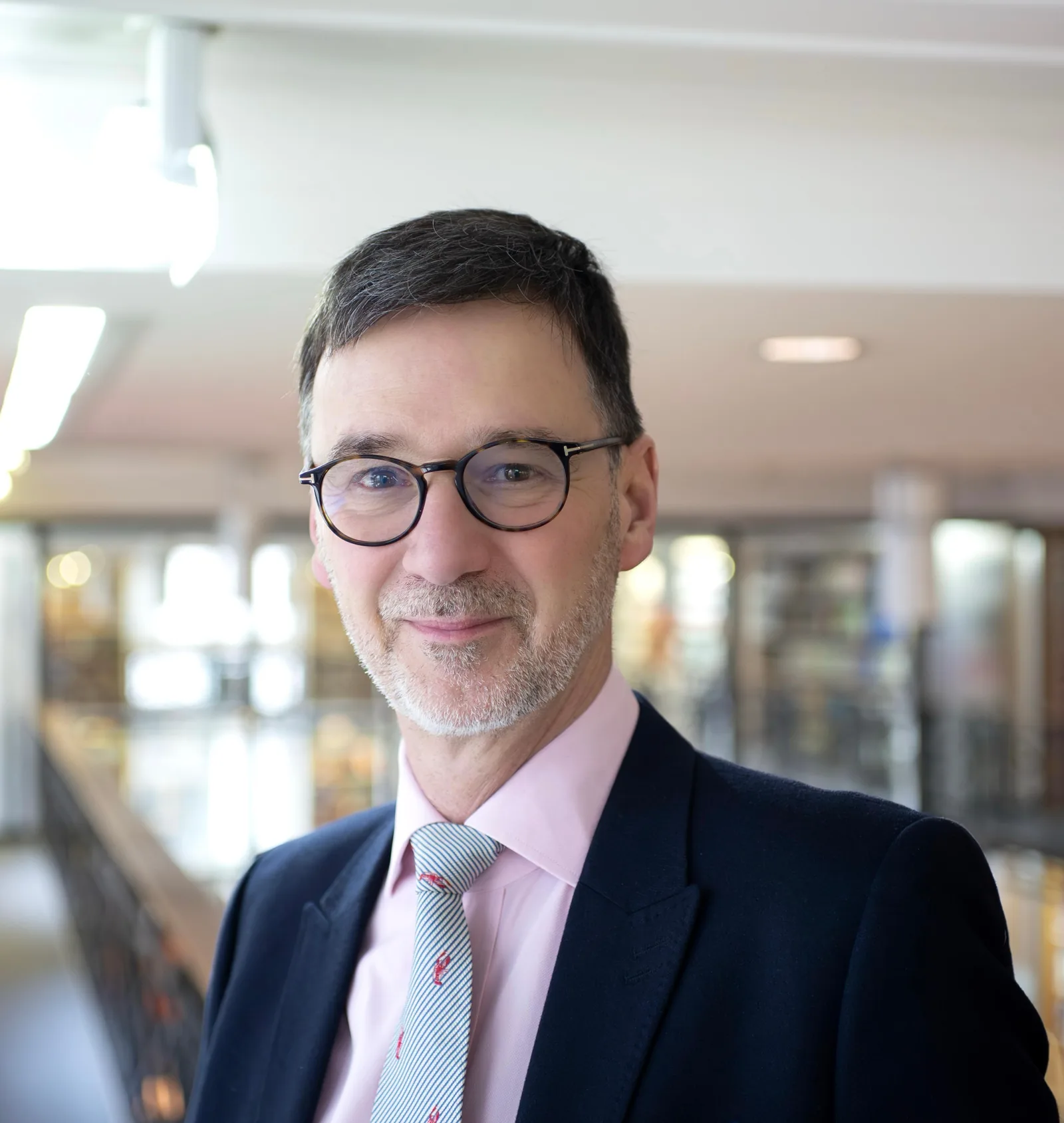 Mr Ian Currie, Consultant Gynaecologist & Urogynaecologist